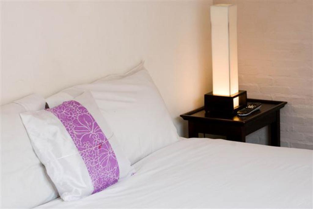 Padi Madi Boutique Guesthouse Bangkok Bagian luar foto