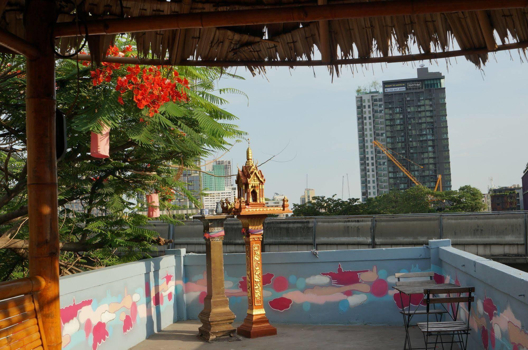 Padi Madi Boutique Guesthouse Bangkok Bagian luar foto
